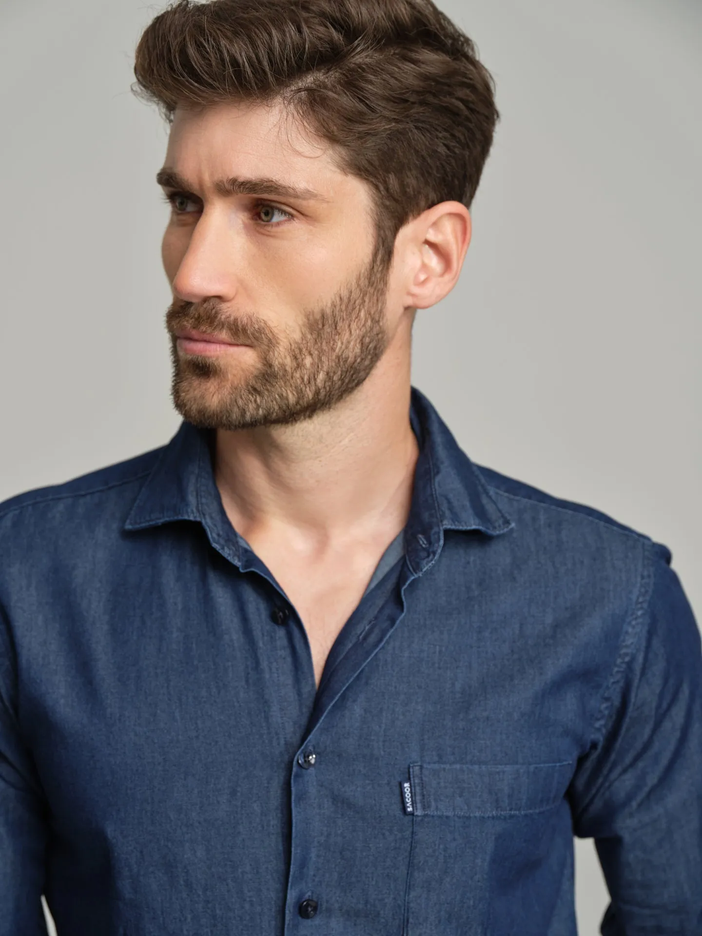 Slim fit casual denim shirt